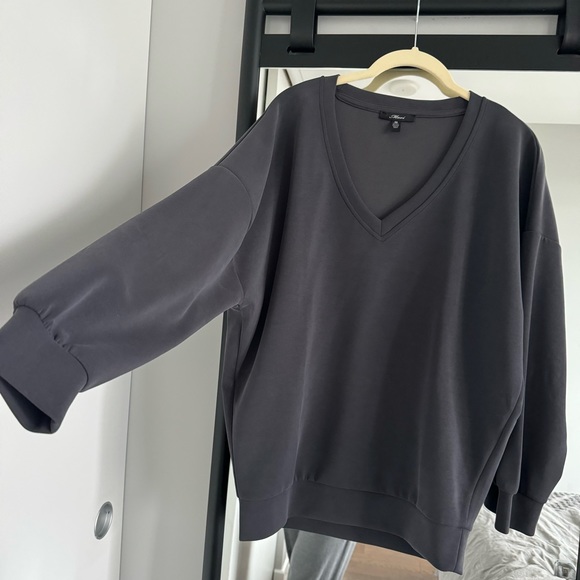Mavi V Neck Sweatshirt softstreme like - Picture 3 of 7